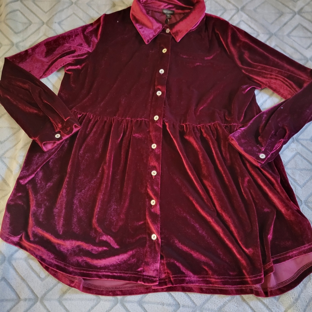 Coco & Carmen Wine Crushed Velour Button Down Long Sleeve Size L/XL Whimsigoth